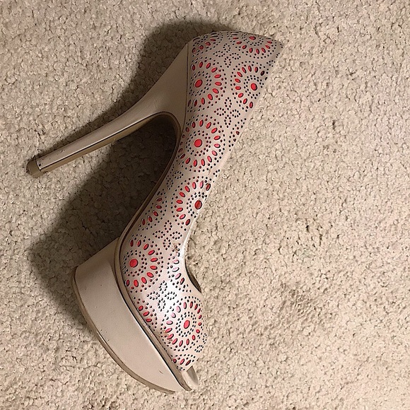🔥ELLE EUC WORN ONCE TAN&CORAL PEEP TOE STILETTOS SUPER SEXY&STYLISH&CHIC!!! - Picture 10 of 13
